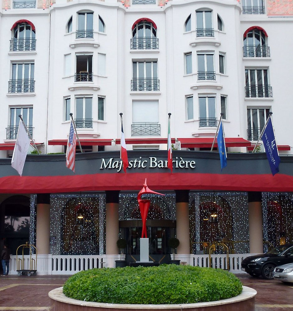 Exposition à l' hôtel Majestic Cannes Croisette